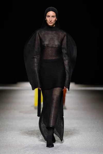 Look 38